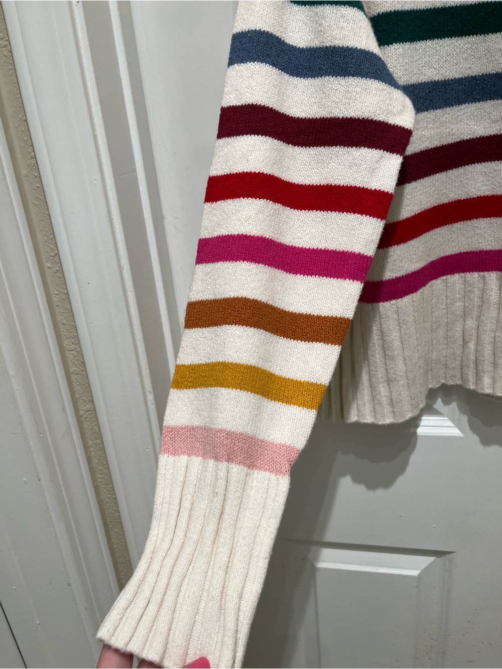 NWT GAP Soft Knit White Multicolor Stripe Ribbed Sweater Size Small - Picture 4 of 12